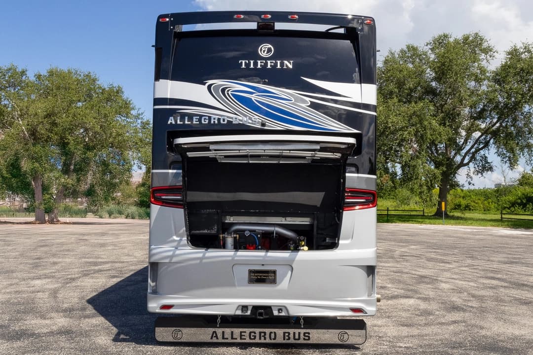 2022 Tiffin Allegro Motorcoach - Image 50