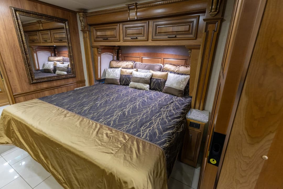 2017 Entegra Cornerstone 45B Motorcoach - Image 24