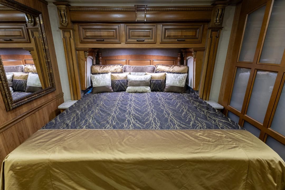 2017 Entegra Cornerstone 45B Motorcoach - Image 25