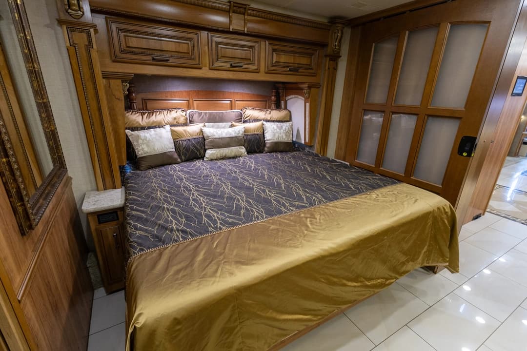 2017 Entegra Cornerstone 45B Motorcoach - Image 26