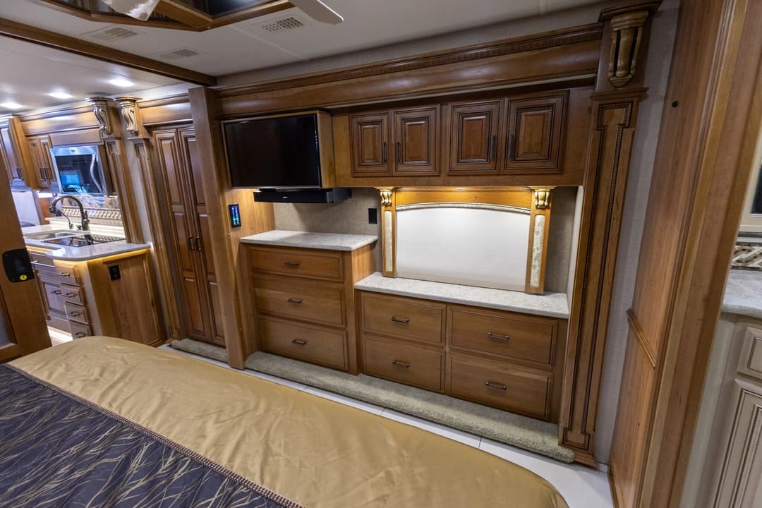 2017 Entegra Cornerstone 45B Motorcoach - Image 27