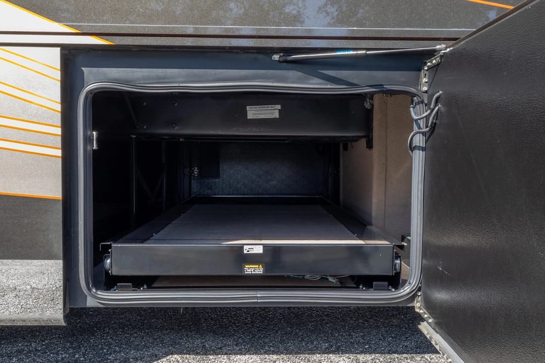 2017 Entegra Cornerstone 45B Motorcoach - Image 37