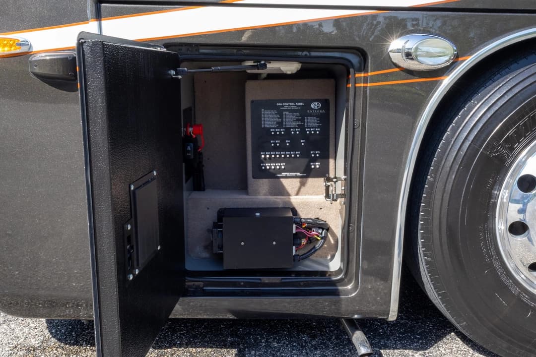 2017 Entegra Cornerstone 45B Motorcoach - Image 40