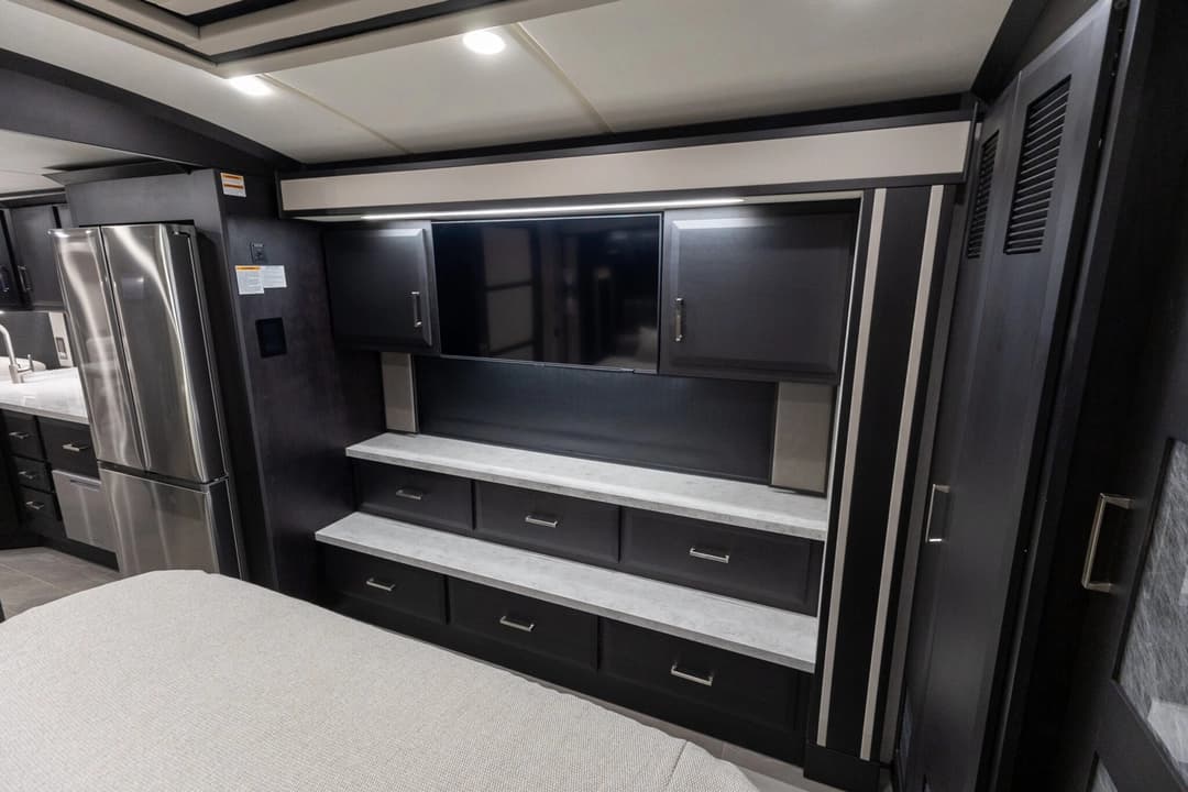 2023 New Aire Diesel Pusher 3545 Motorcoach - Image 28