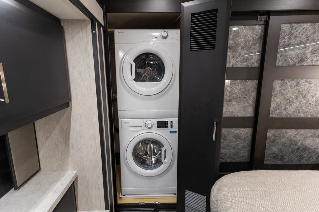 2023 New Aire Diesel Pusher 3545 Motorcoach - Image 29