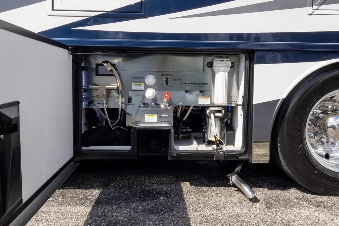 2023 New Aire Diesel Pusher 3545 Motorcoach - Image 44
