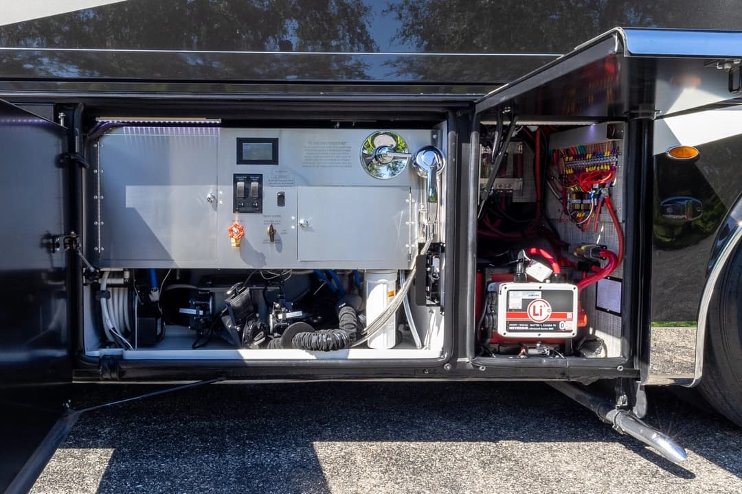 2022 King Aire 4533 Motorcoach - Image 47