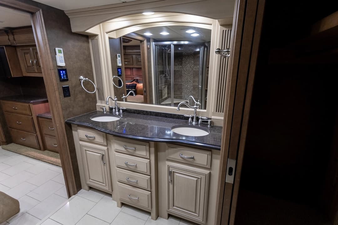 2013 Entegra Cornerstone 45K Motorcoach - Image 28