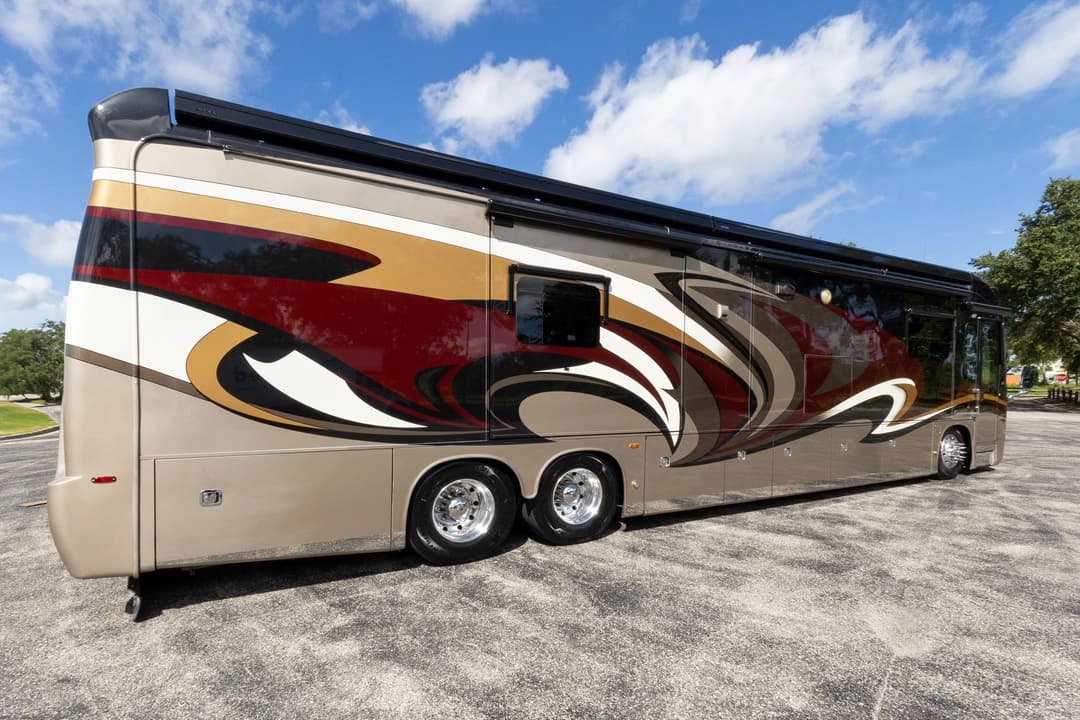 2013 Entegra Cornerstone 45K Motorcoach - Image 4