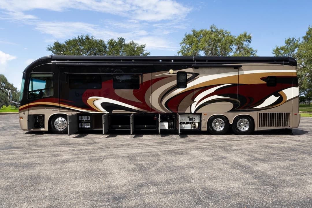 2013 Entegra Cornerstone 45K Motorcoach - Image 33