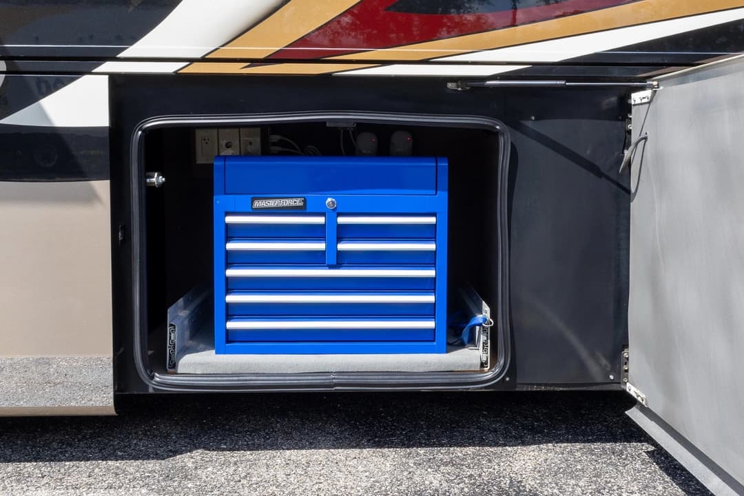 2013 Entegra Cornerstone 45K Motorcoach - Image 39