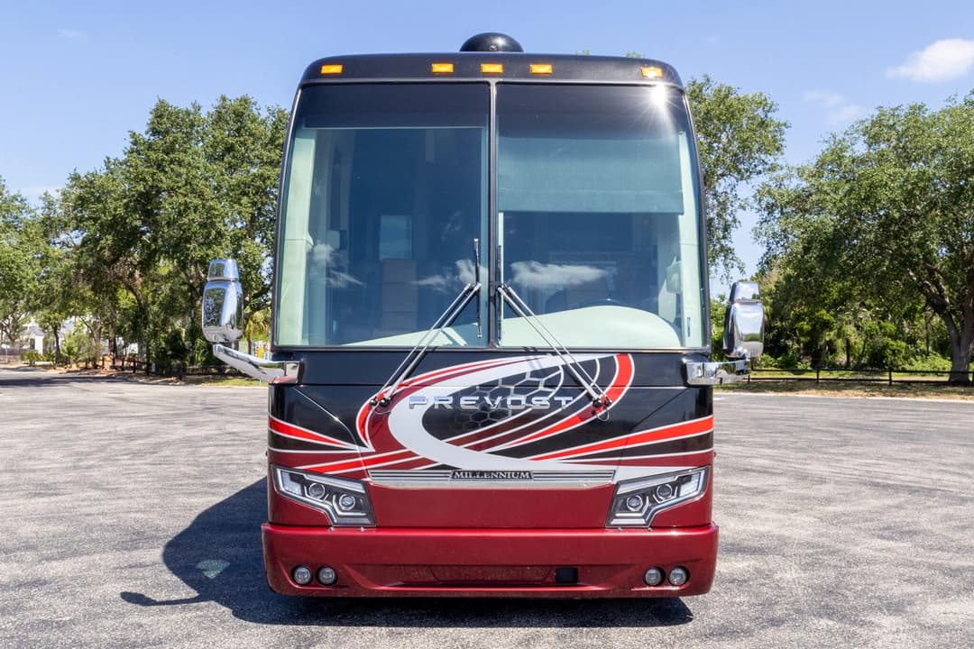 2017 Millennium H3-45 Motorcoach - Image 12