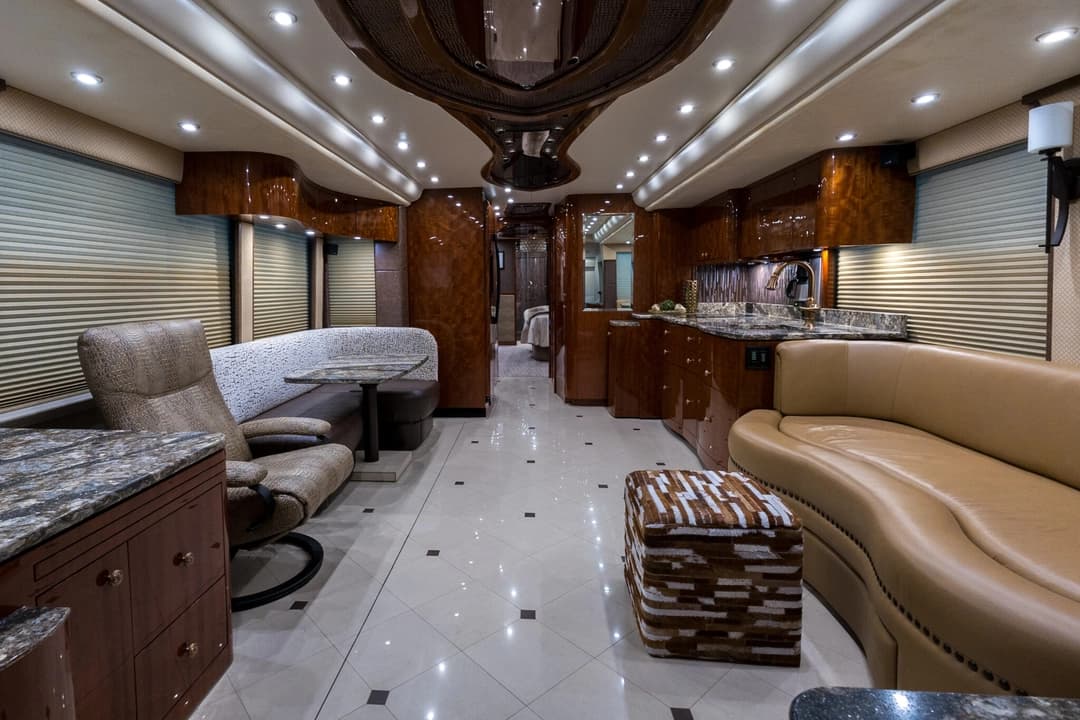 2017 Millennium H3-45 Motorcoach - Image 14