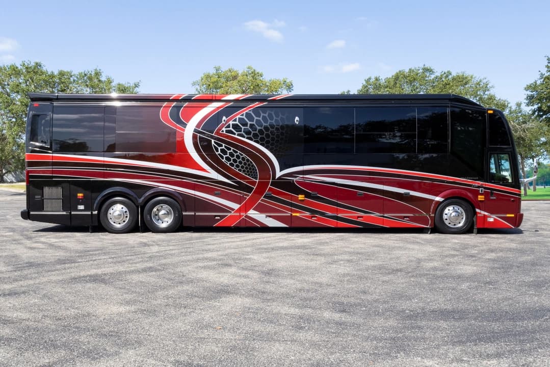 2017 Millennium H3-45 Motorcoach - Image 3