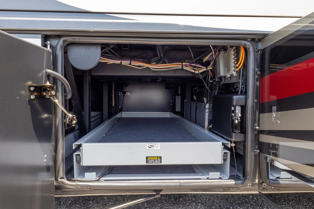 2020 King Aire 4533 Motorcoach - Image 43