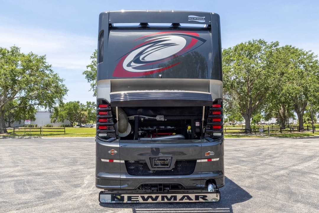 2020 King Aire 4533 Motorcoach - Image 47