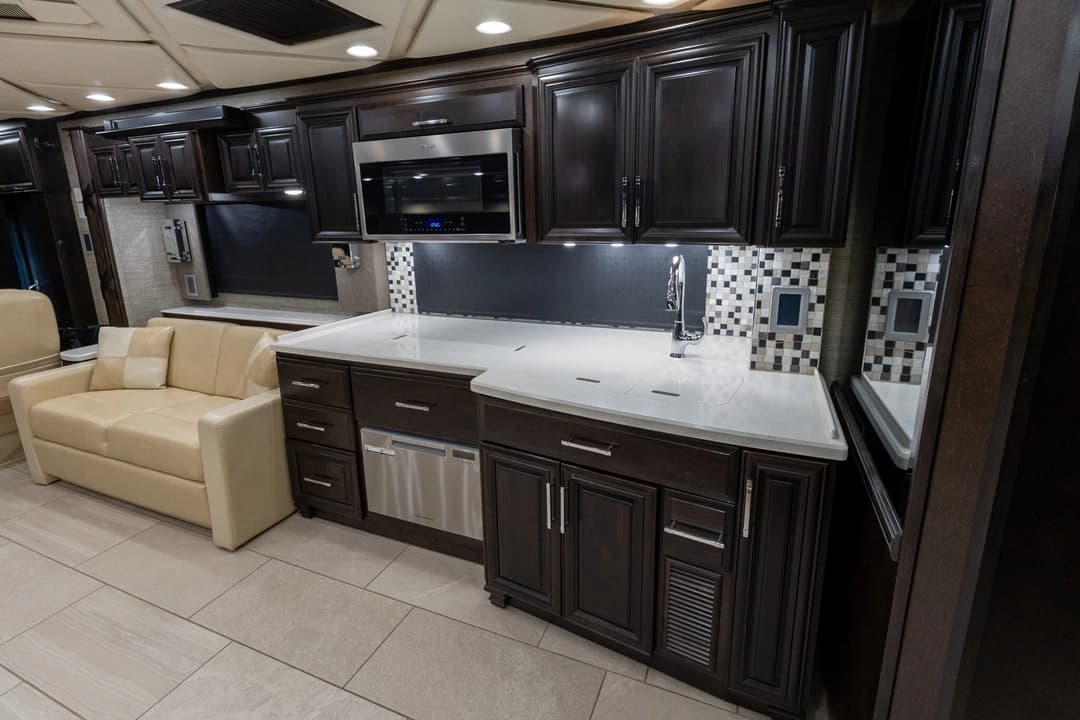 2020 Newmar Mountain Aire Motorhome - Image 20