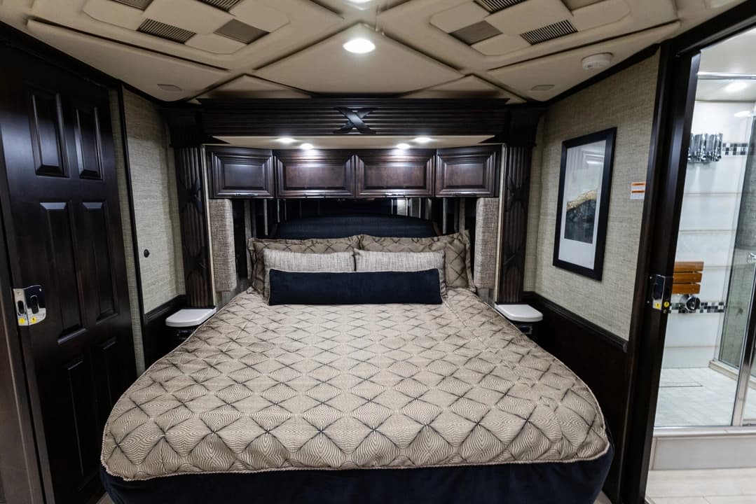 2020 Newmar Mountain Aire Motorhome - Image 25