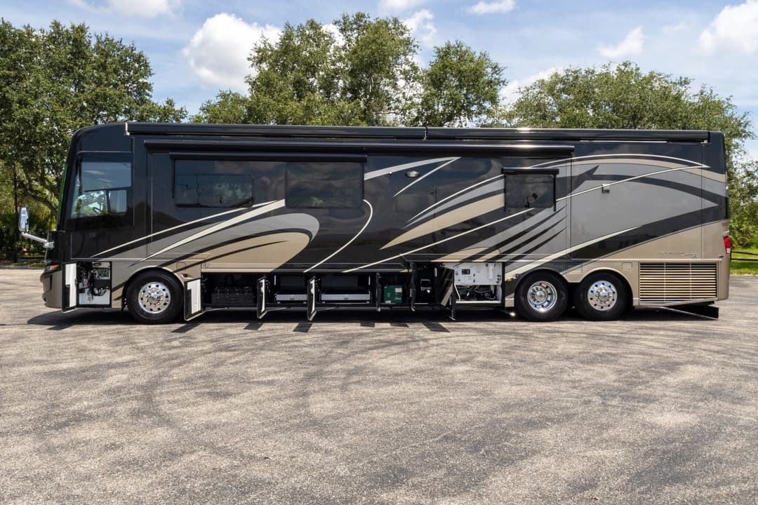 2020 Newmar Mountain Aire Motorhome - Image 33