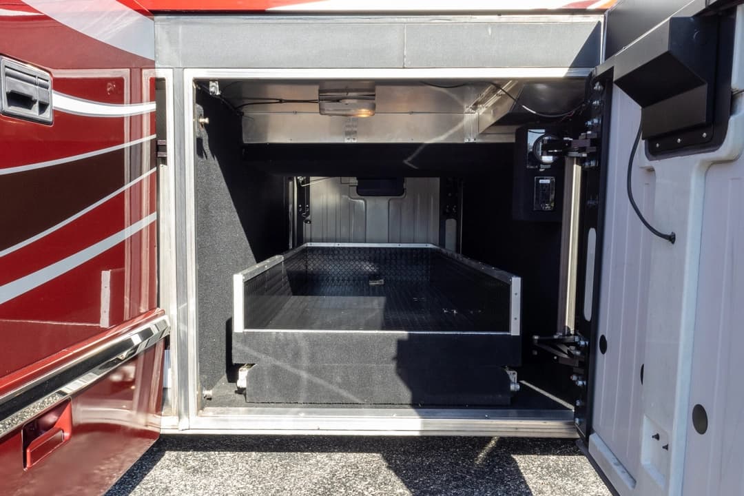 2009 Marathon Show Coach Motorhome - Image 37