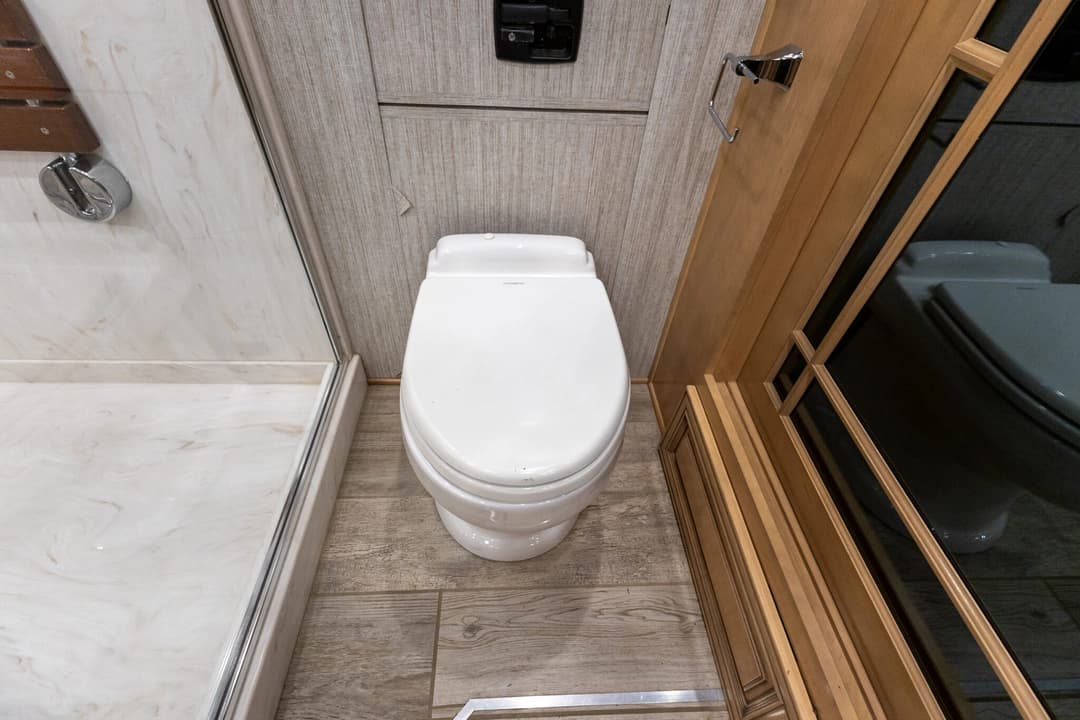 2019 Newmar Mountain Aire Diesel Pusher 4551 Motorhome - Image 30
