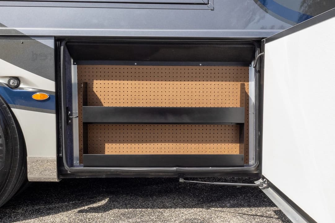 2019 Newmar Mountain Aire Diesel Pusher 4551 Motorhome - Image 36