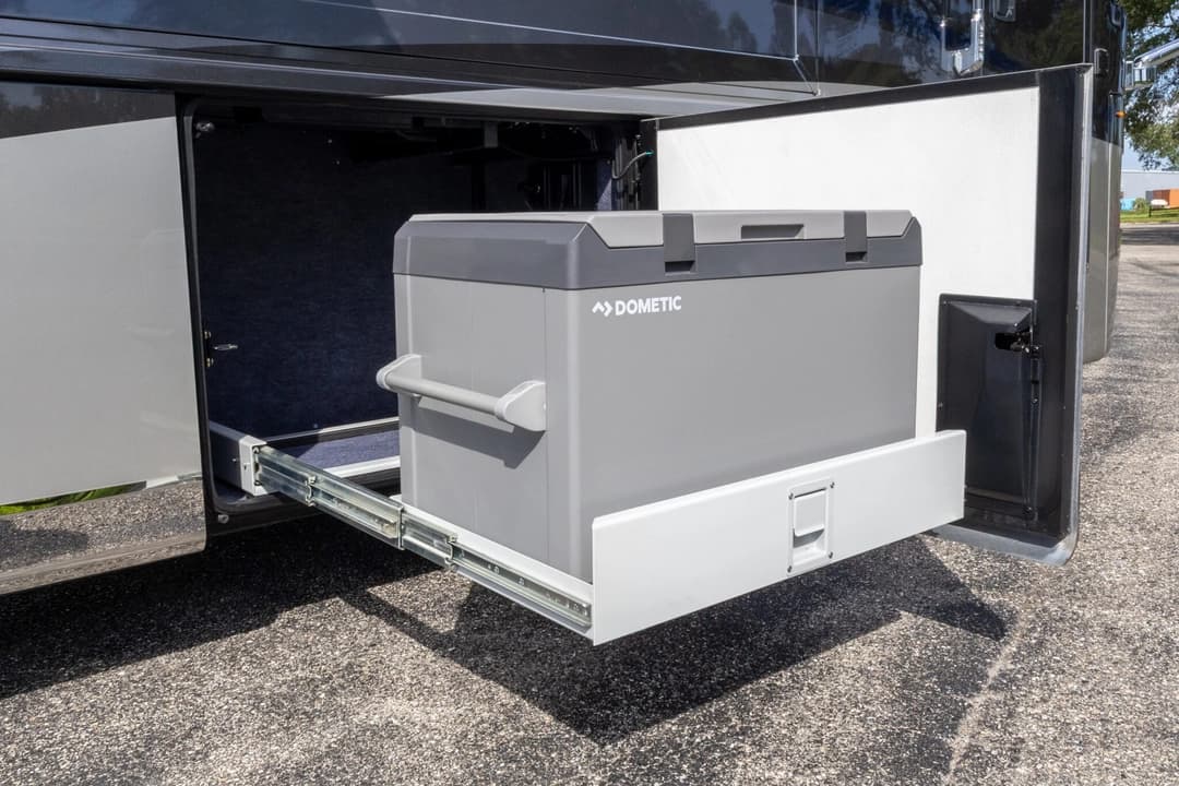 2019 Newmar Mountain Aire Diesel Pusher 4551 Motorhome - Image 40