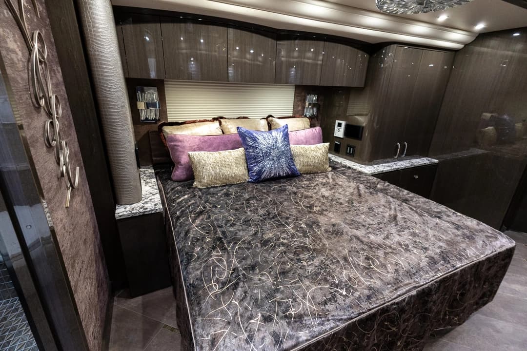 2021 Prevost Millennium H3-45 - Image 26