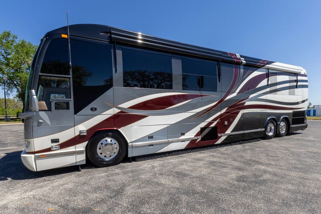 2008 Prevost Featherlite H3-45 - Image 10