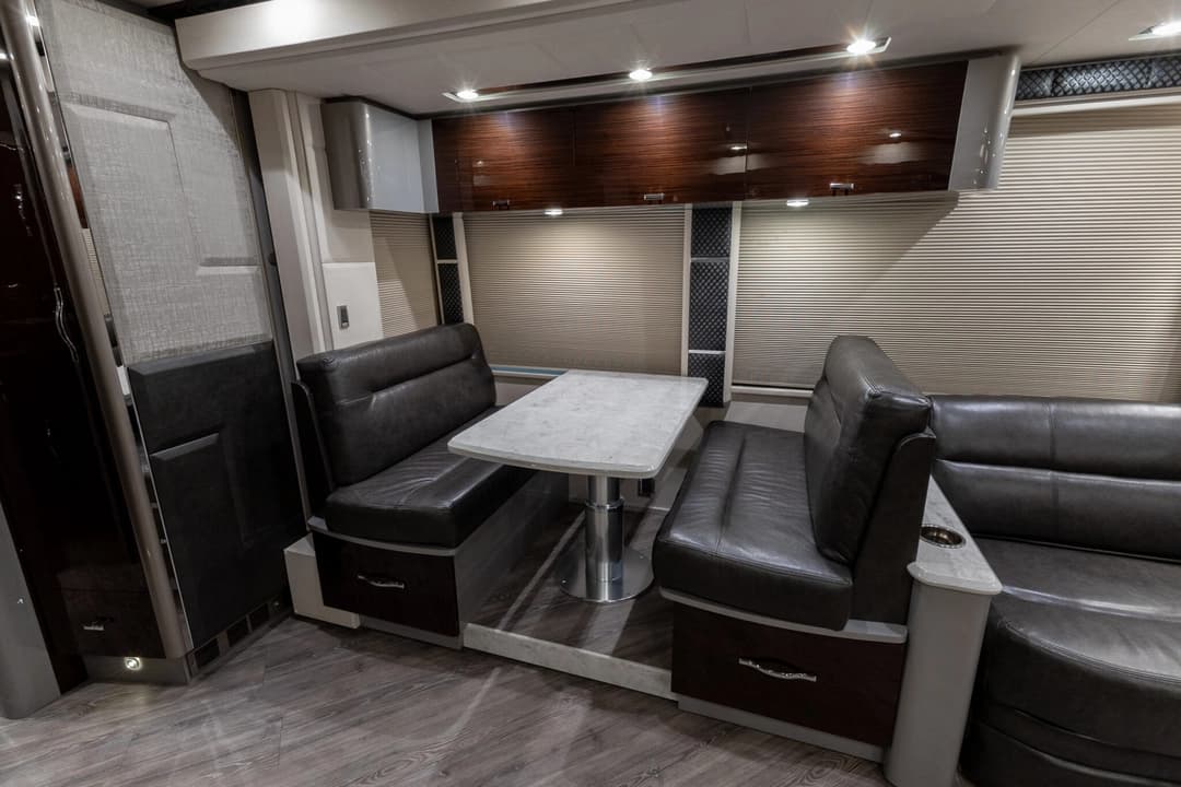 2021 Emerald Luxury Coaches H3 Series - Image 16