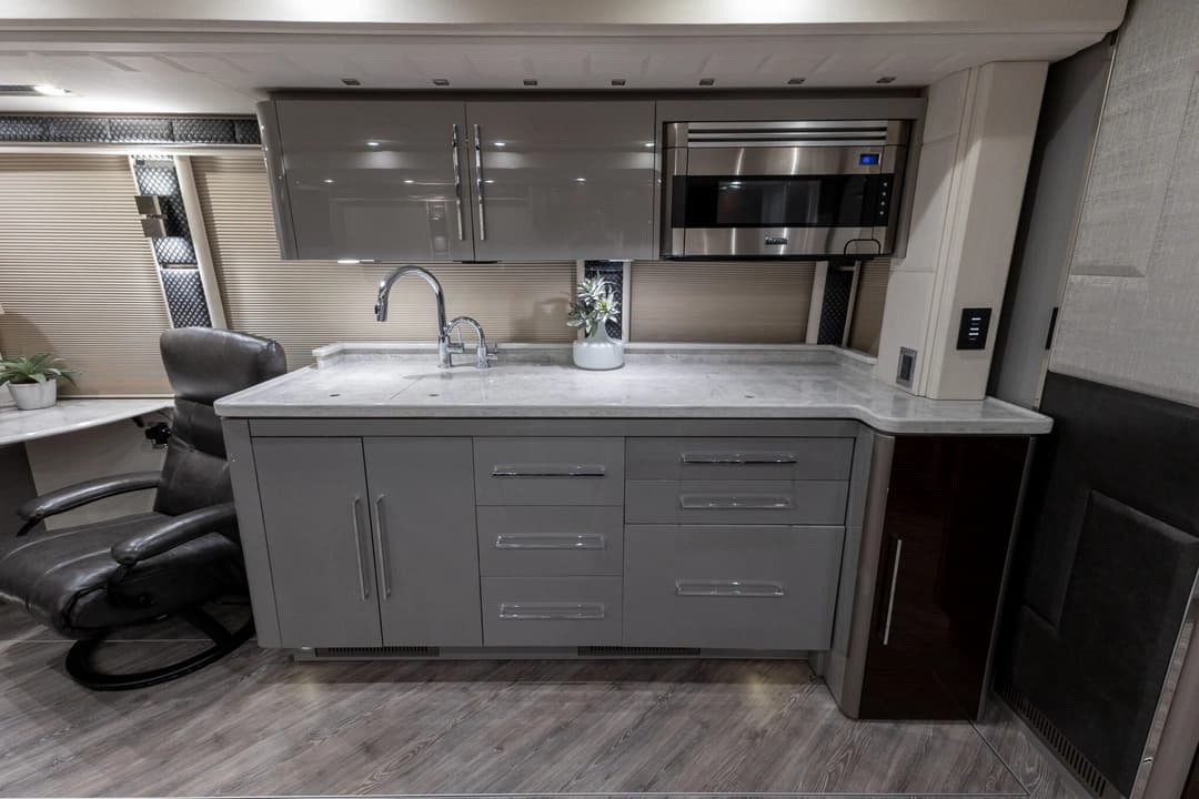 2021 Emerald Luxury Coaches H3 Series - Image 19