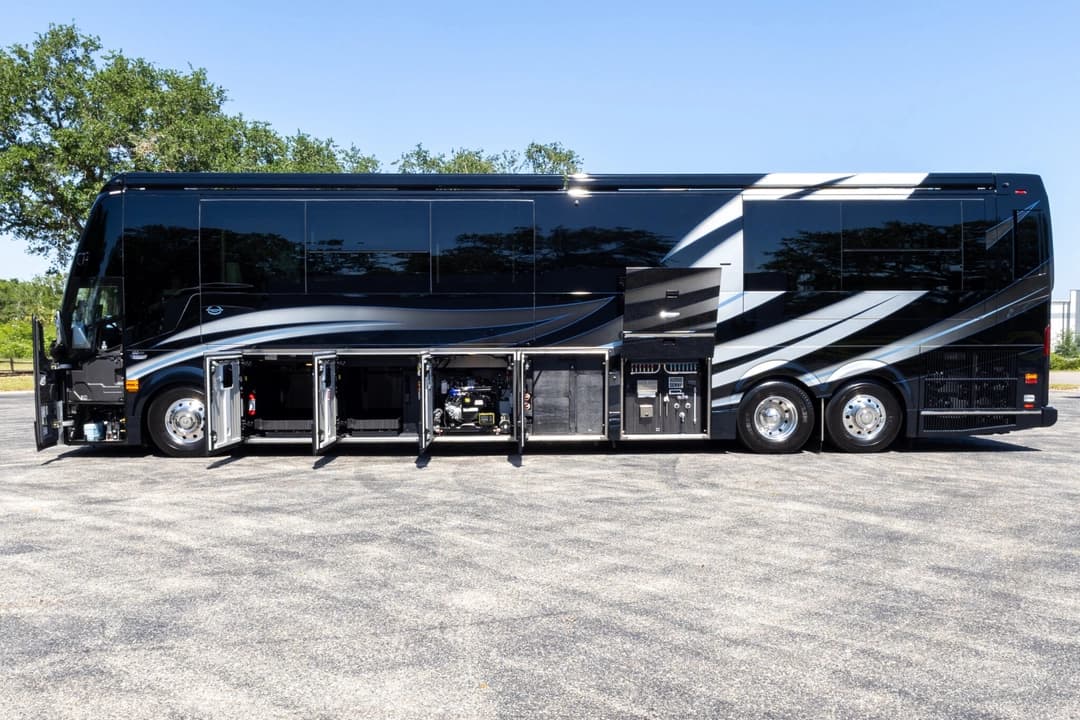 2017 Newmar Dutch Star 4369 - Image 34