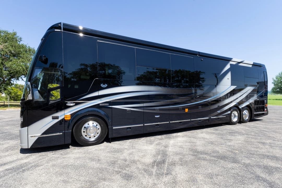 2017 Newmar Dutch Star 4369 - Image 10