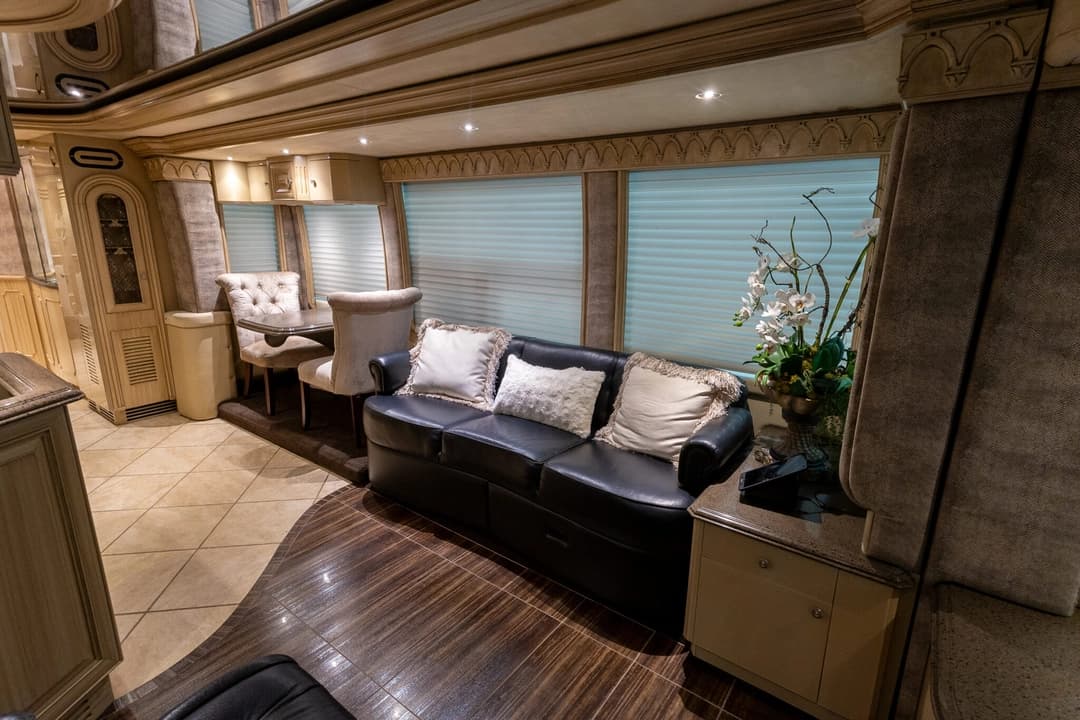 2003 Prevost Liberty H3-45 - Image 15