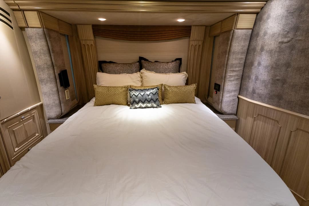 2003 Prevost Liberty H3-45 - Image 26