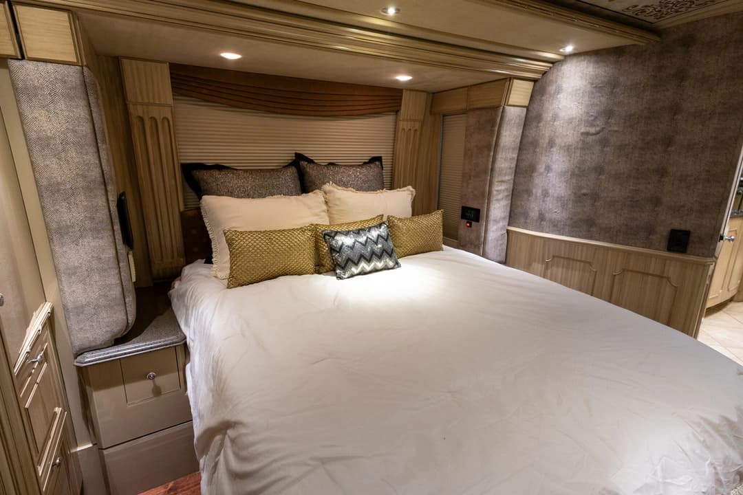 2003 Prevost Liberty H3-45 - Image 27
