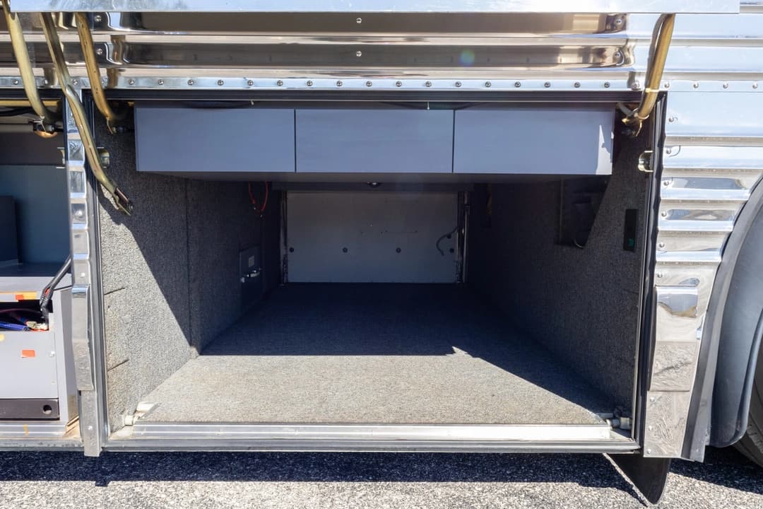 1991 Prevost Country Coach 40XL - Image 36