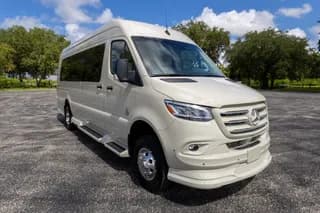 2025 Mercedes Benz V-Cruise Sprinter bus