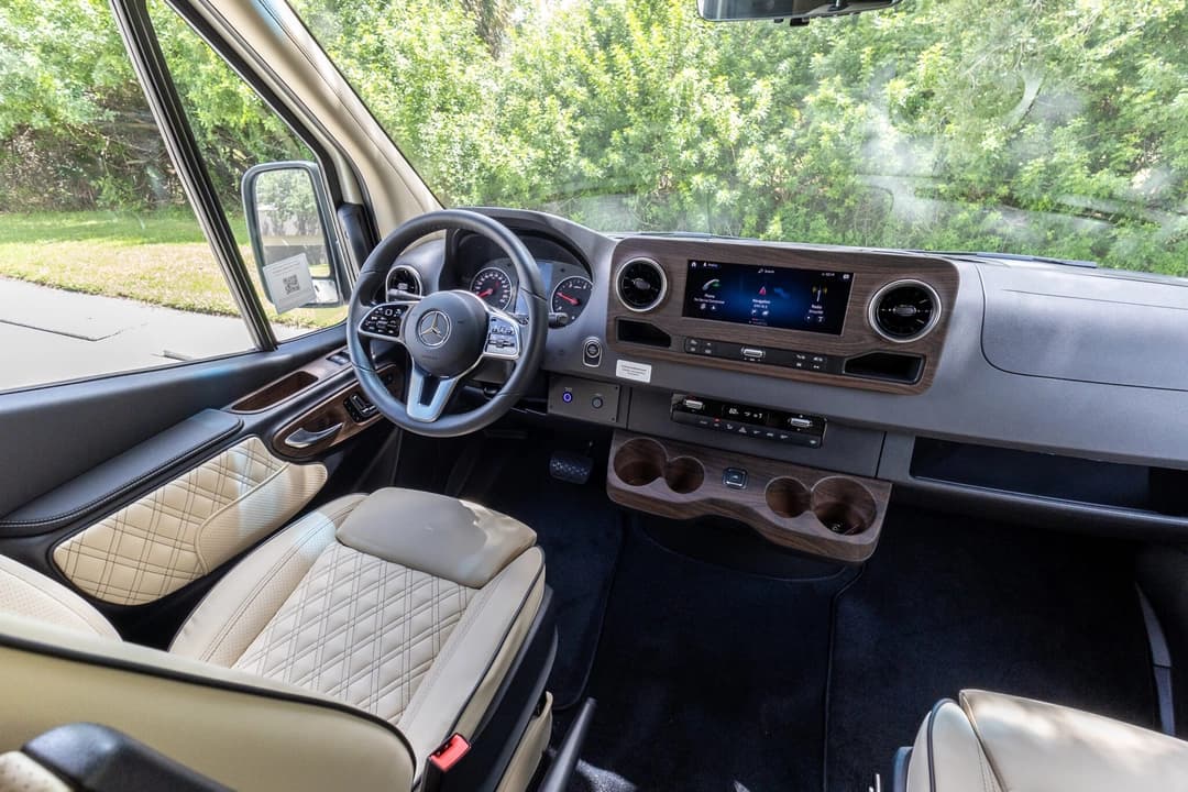 2025 Mercedes Benz V-Cruise Sprinter Executive Van - Image 15
