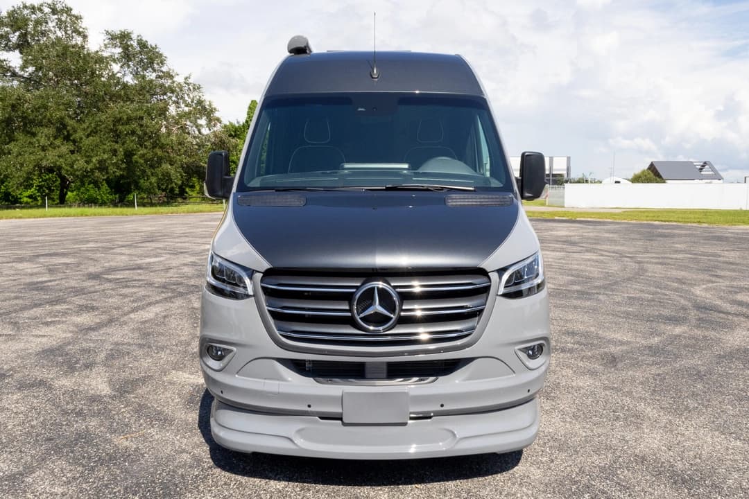 2025 Mercedes-Benz V-Cruise Sprinter Executive Van - Image 12