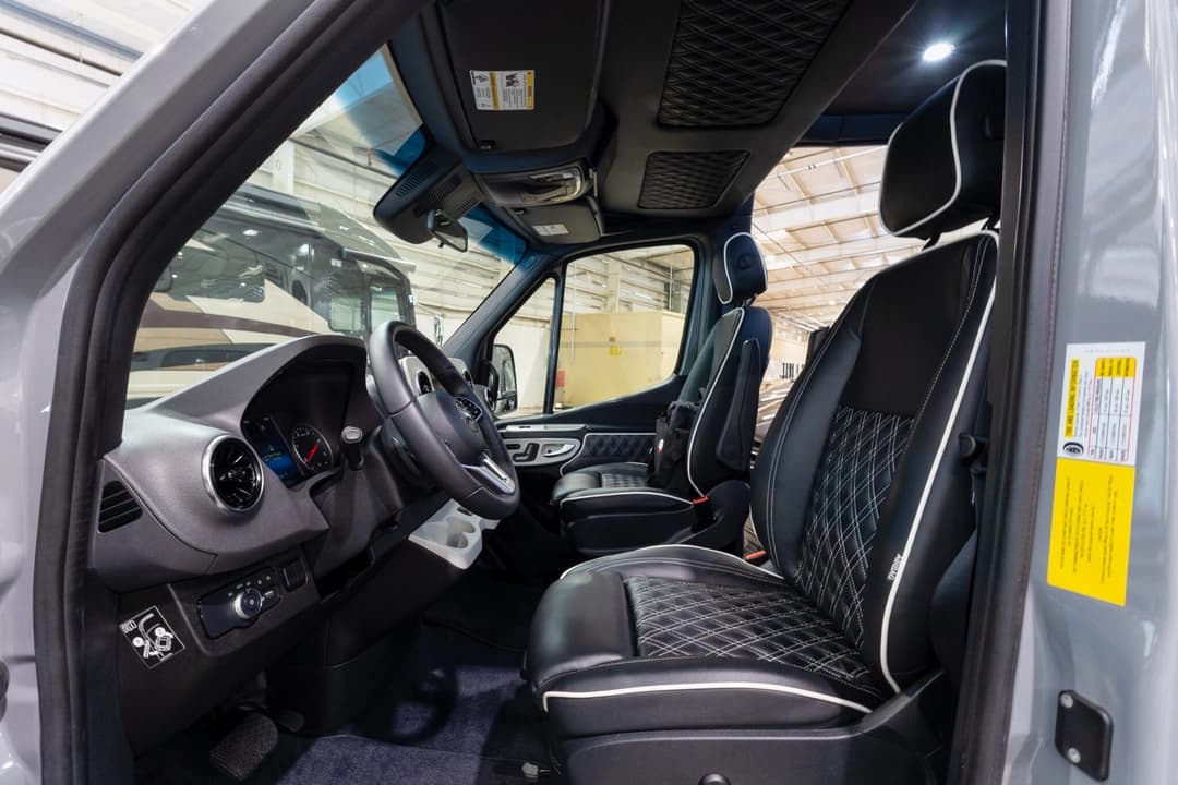 2025 Mercedes-Benz V-Cruise Sprinter Executive Van - Image 15