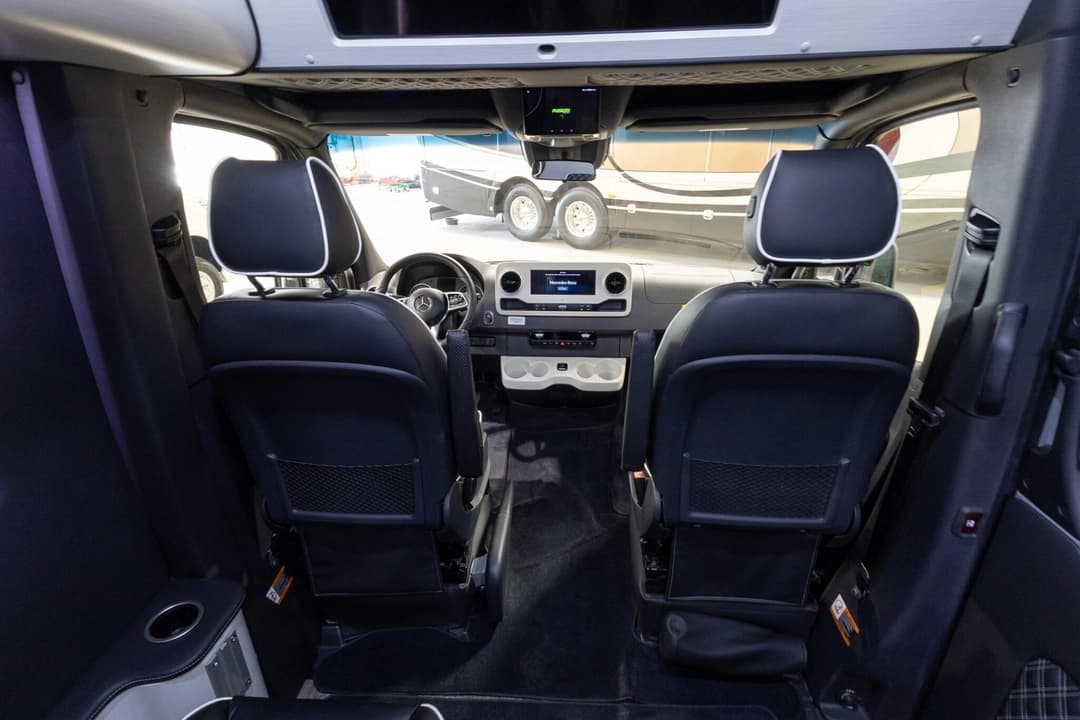 2025 Mercedes-Benz V-Cruise Sprinter Executive Van - Image 17