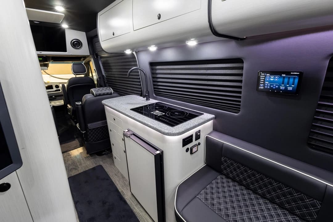2025 Mercedes-Benz V-Cruise Sprinter Executive Van - Image 27