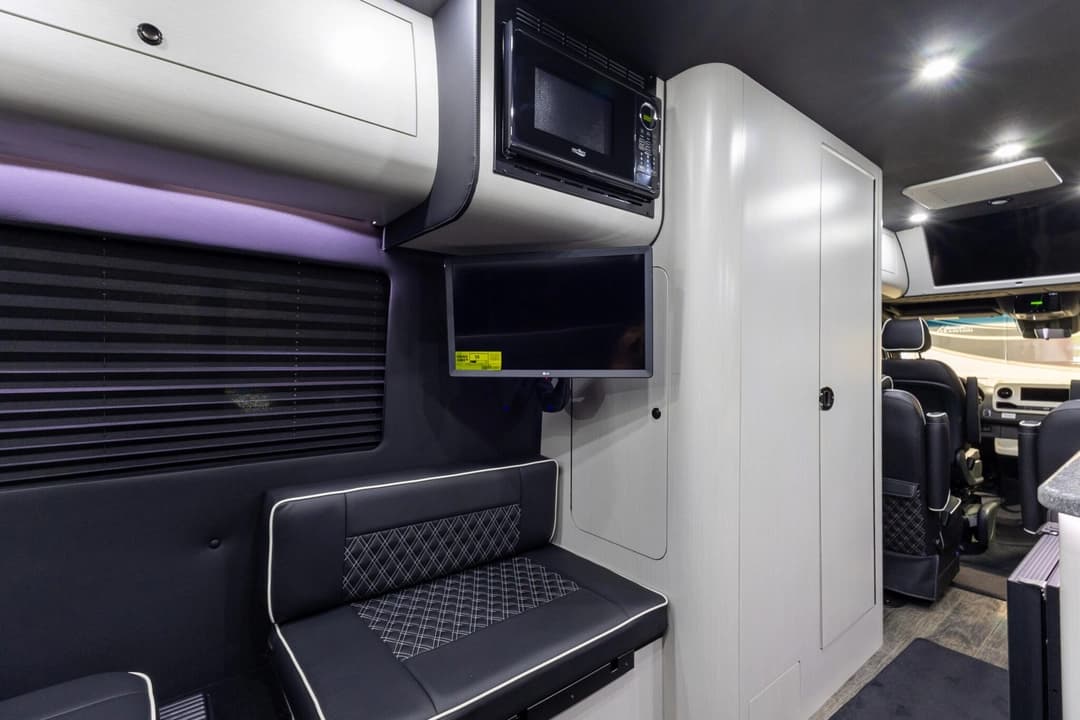 2025 Mercedes-Benz V-Cruise Sprinter Executive Van - Image 29
