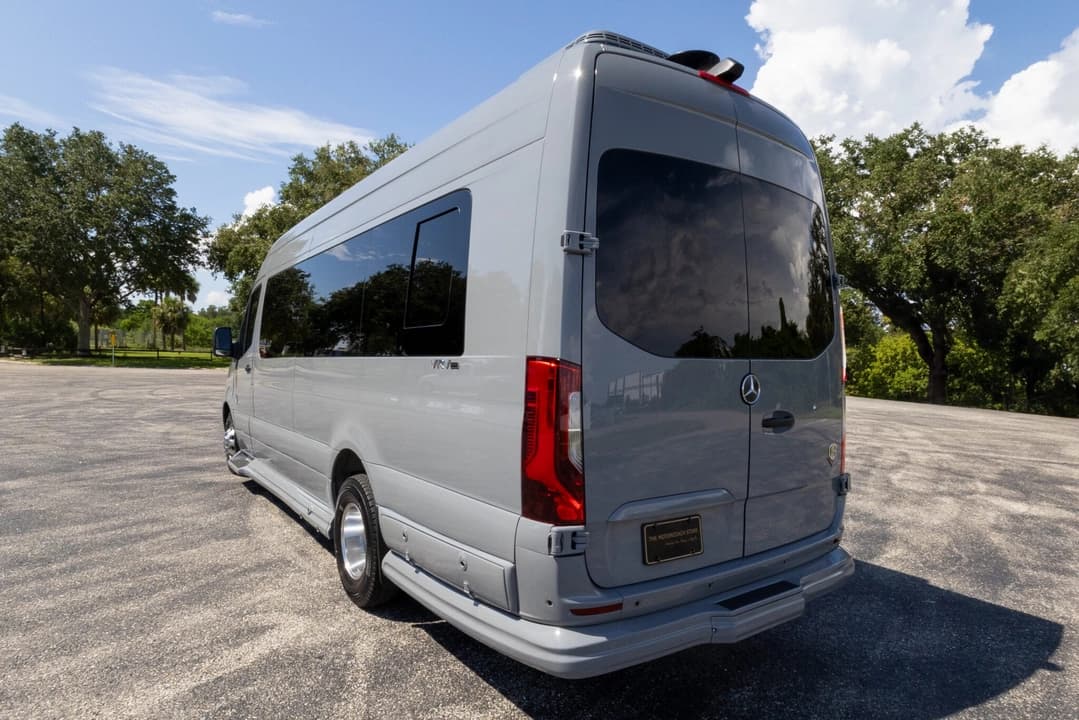 2025 Mercedes-Benz V-Cruise Sprinter Executive Van - Image 7