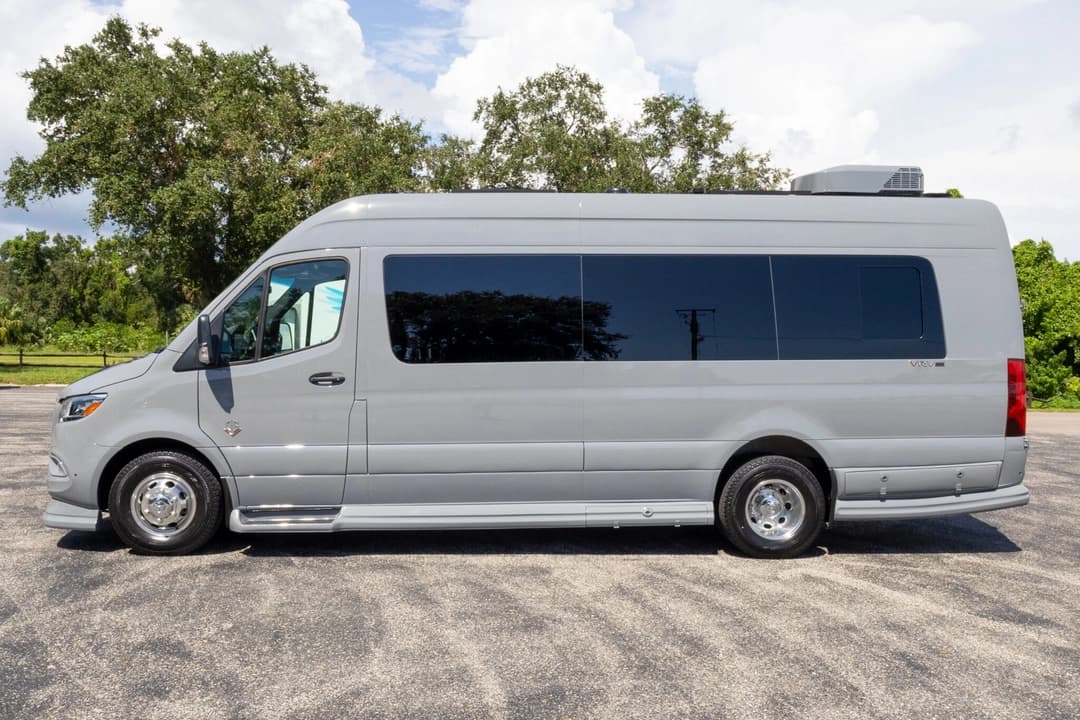 2025 Mercedes-Benz V-Cruise Sprinter Executive Van - Image 9