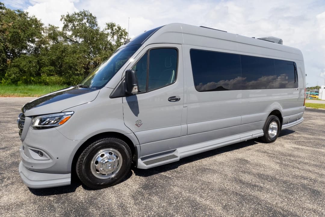 2025 Mercedes-Benz V-Cruise Sprinter Executive Van - Image 10