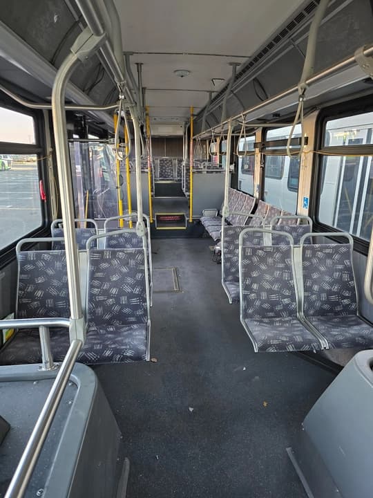 2013 New Flyer C40LFR - Image 2