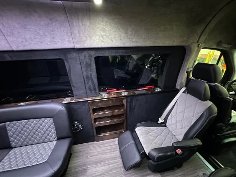 2015 Mercedes-Benz Sprinter 2500 - Image 15