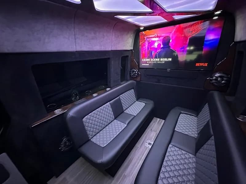 2015 Mercedes-Benz Sprinter 2500 - Image 16